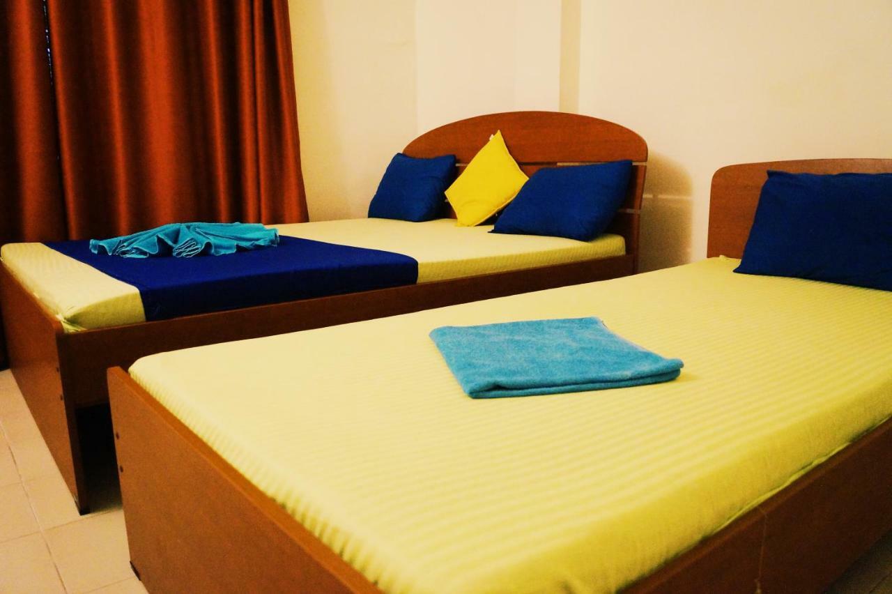 Oasis Skybeach Hostel - Negombo Exterior photo
